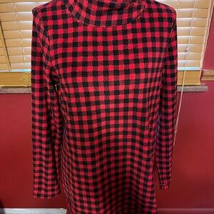 Lands and fleece tunic